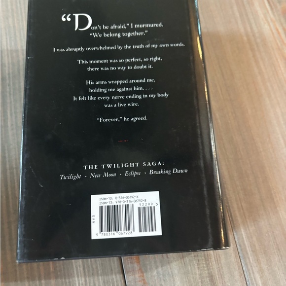 Twilight Series Books 2 Hardcover and 2 paperback - Picture 9 of 10